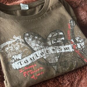 Taylor Swift Vintage 2010 RARE Graphic Guitar T-Shirt